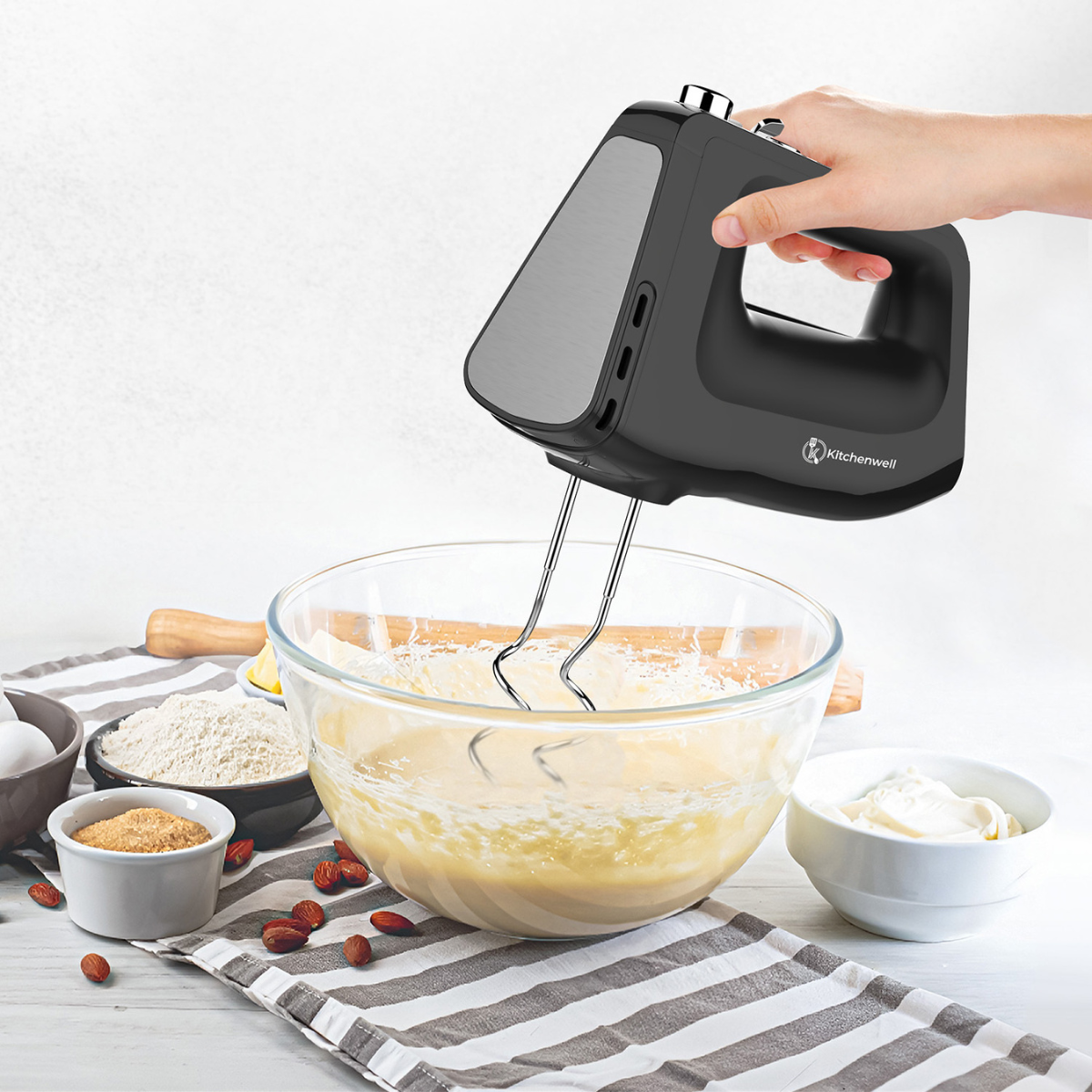 Kitchenwell handmixer met opbergcase KN306